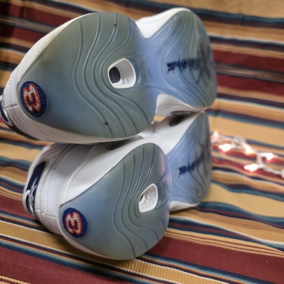 Reebok Allen Iverson Question Mid Blue Toe Basketball Shoes Size 11 1/2 - Picture 11 of 16